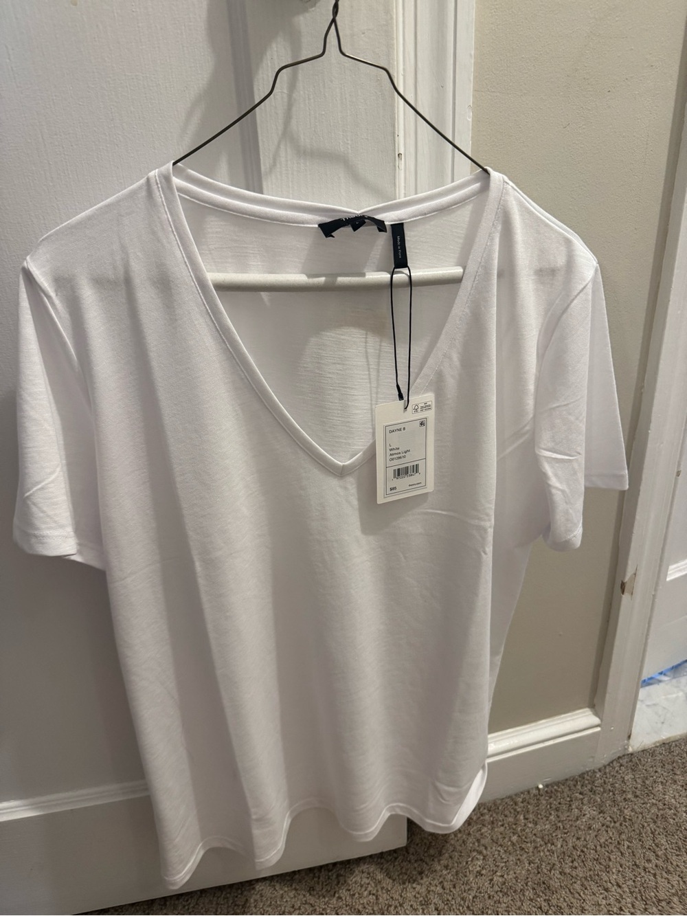 NWT Theory Women’s White Dayne B Tee